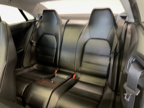 Used 2010 Mercedes-Benz E 550 Coupe image 26