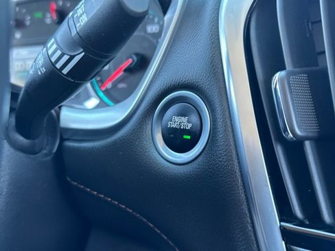 Used 2019 Chevrolet Traverse LT image 14
