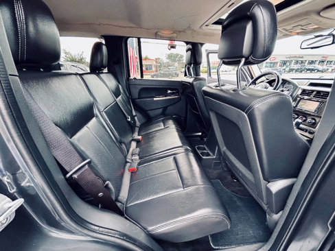 Used 2011 Jeep Liberty Limited image 31