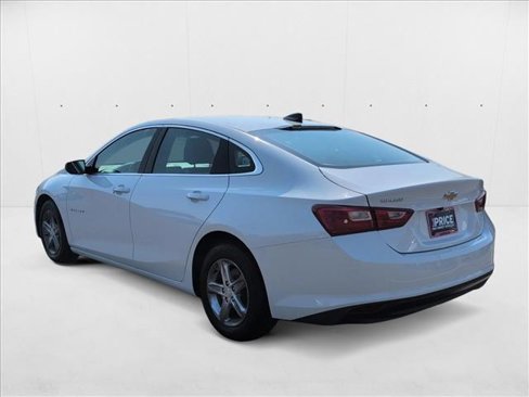 Used 2023 Chevrolet Malibu LS image 7