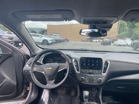 Used 2024 Chevrolet Malibu LT image 30