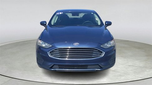 Used 2019 Ford Fusion SE image 2