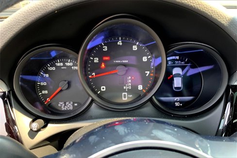 Certified 2020 Porsche Macan image 45