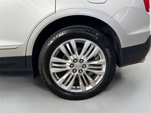 Used 2018 Cadillac XT5 Premium Luxury image 32