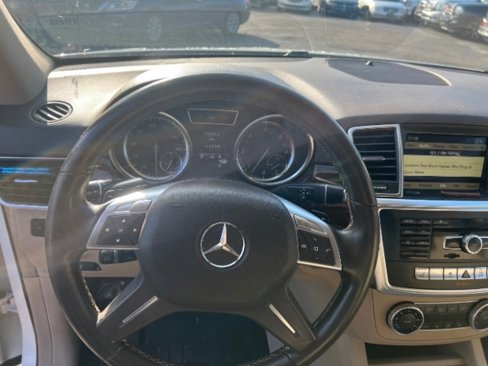 Used 2012 Mercedes-Benz ML 350 BlueTEC 4MATIC image 10