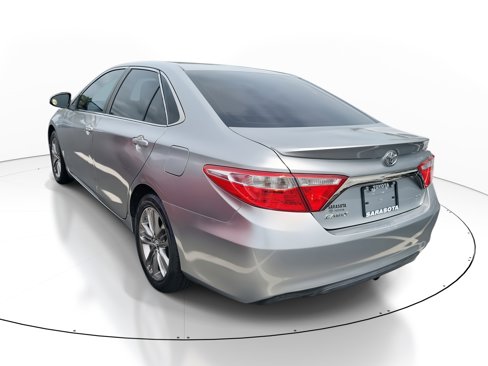 Used 2016 Toyota Camry SE image 7