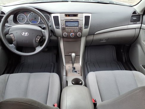Used 2010 Hyundai Sonata GLS image 9