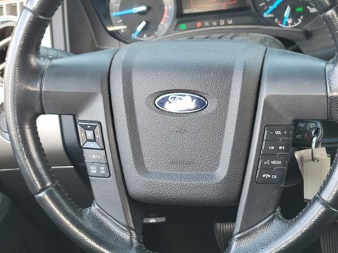 Used 2015 Ford Expedition XLT image 11