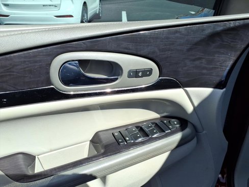 Used 2016 Buick Enclave Leather image 15