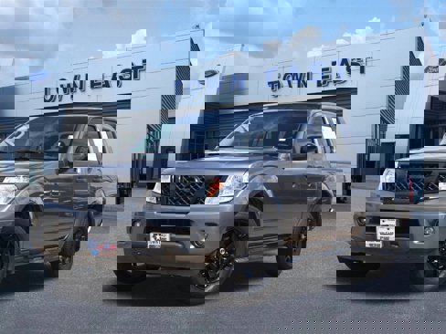 Used 2021 Nissan Frontier SV w/ Midnight Edition Floor Mats image 1