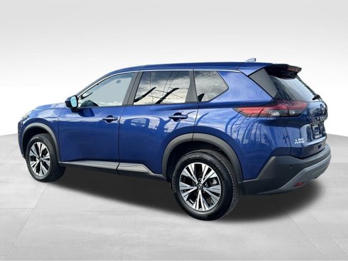 Used 2023 Nissan Rogue SV image 6