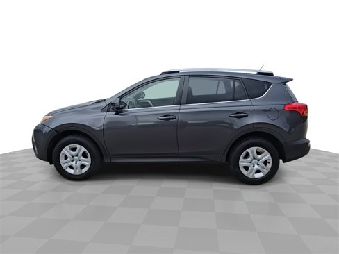 Used 2015 Toyota RAV4 LE image 5