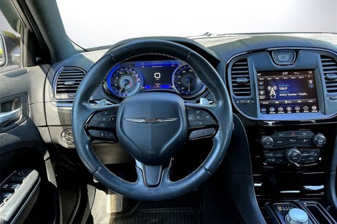 Certified 2019 Chrysler 300 S w/ 300S Premium Group image 10