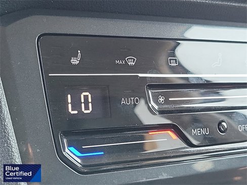 Used 2024 Volkswagen Tiguan SE image 12
