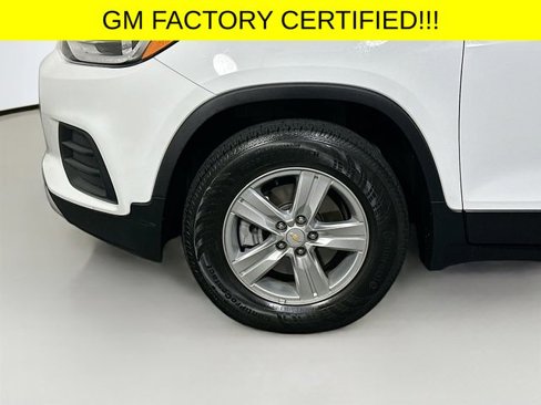 Certified 2022 Chevrolet Trax LT w/ LT Convenience Package image 28