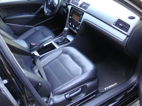 Used 2012 Volkswagen Passat 2.5 SE image 13