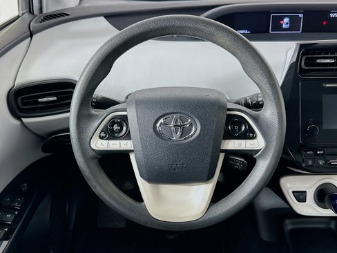 Used 2017 Toyota Prius Two image 18