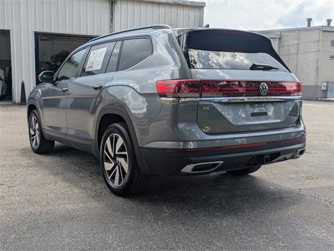 Used 2024 Volkswagen Atlas SE image 6