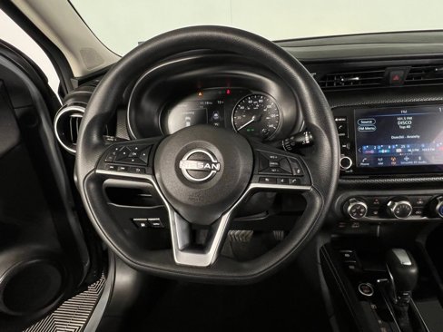 Used 2024 Nissan Kicks SV image 17
