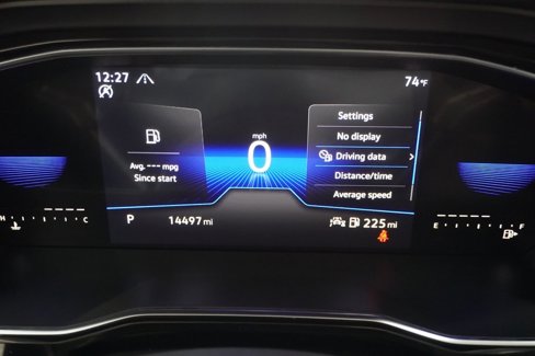 Certified 2023 Volkswagen Jetta SE w/ Panoramic Sunroof Package image 23