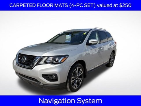 Used 2020 Nissan Pathfinder Platinum image 3
