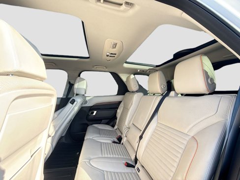 Used 2019 Land Rover Discovery HSE Luxury image 26