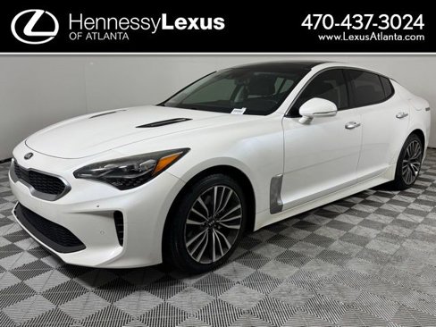 Used 2018 Kia Stinger Premium image 2