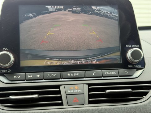 Used 2020 Nissan Altima 2.5 SV image 14