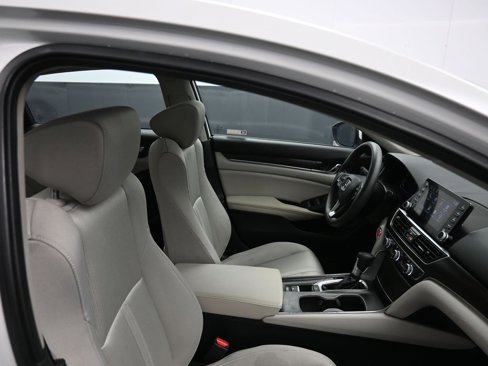 Certified 2019 Honda Accord EX image 25