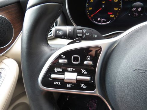 Certified 2022 Mercedes-Benz GLC 300 4MATIC image 11