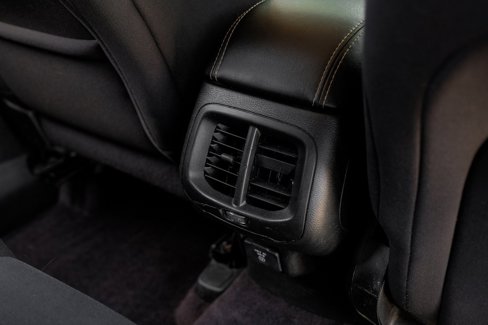 Used 2017 Jeep Cherokee Latitude w/ Comfort/Convenience Group image 48