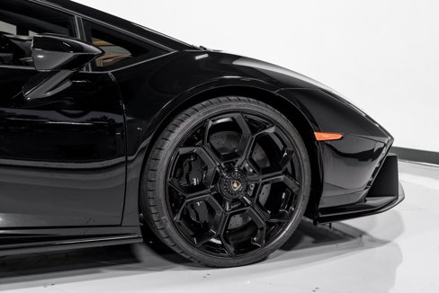 Used 2023 Lamborghini Huracan Tecnica image 46