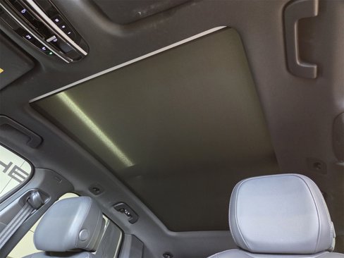 Certified 2023 Porsche Cayenne image 10