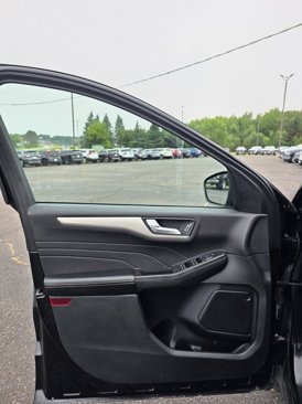 Used 2021 Ford Escape SE image 7