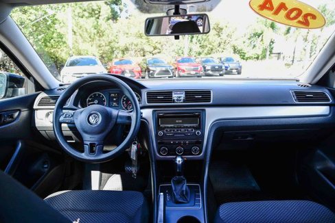 Used 2014 Volkswagen Passat 1.8T S image 15