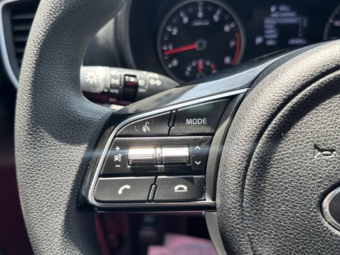 Used 2021 Kia Sportage LX image 17