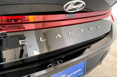 Used 2023 Hyundai Elantra SEL w/ Cargo Package image 30