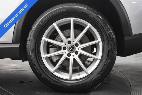 Used 2024 Mercedes-Benz GLE 450e 4MATIC image 32