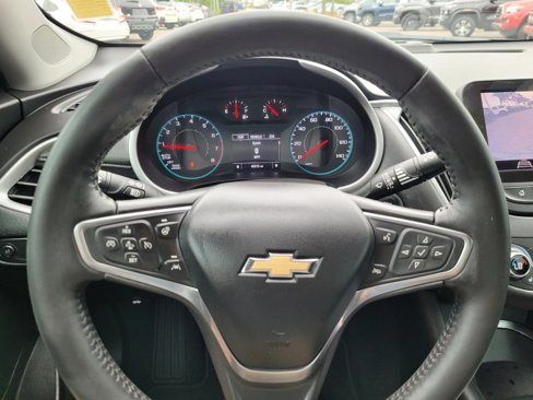 Used 2022 Chevrolet Malibu LT w/ Leather Package image 14