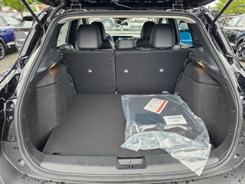 New 2025 Nissan Kicks SR w/ SR Premium Package image 19