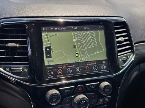 Used 2021 Jeep Grand Cherokee Laredo X image 24