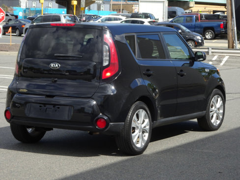 Used 2016 Kia Soul + image 7