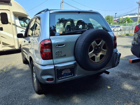 Used 2004 Toyota RAV4 2WD image 2