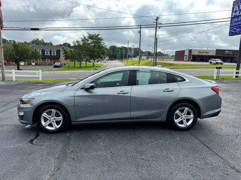 Used 2024 Chevrolet Malibu LT image 2