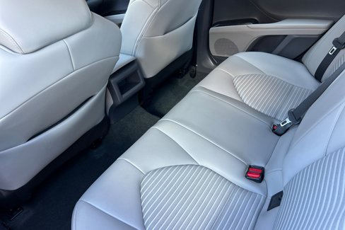 Used 2022 Toyota Camry SE image 15