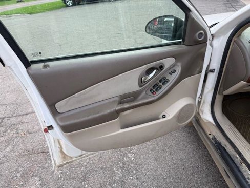 Used 2005 Chevrolet Malibu LS w/ Preferred Equipment Group image 12