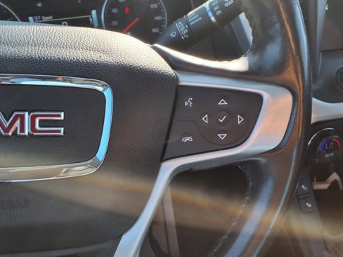 Used 2019 GMC Acadia SLT image 26