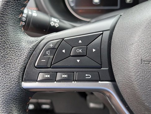 Used 2020 Nissan Kicks SR w/ SR Premium Package image 21