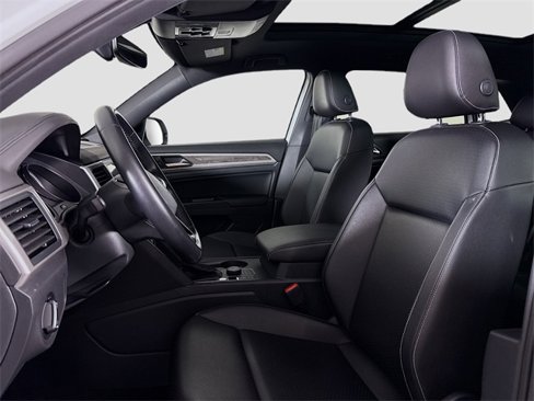 Used 2020 Volkswagen Atlas Cross Sport SE w/ Panoramic Sunroof Package image 20