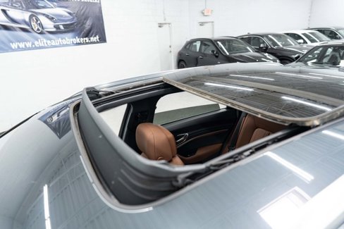 Used 2021 Audi e-tron Premium image 40